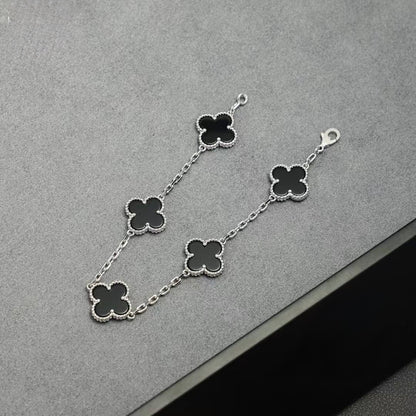 V.cleef argenté noir