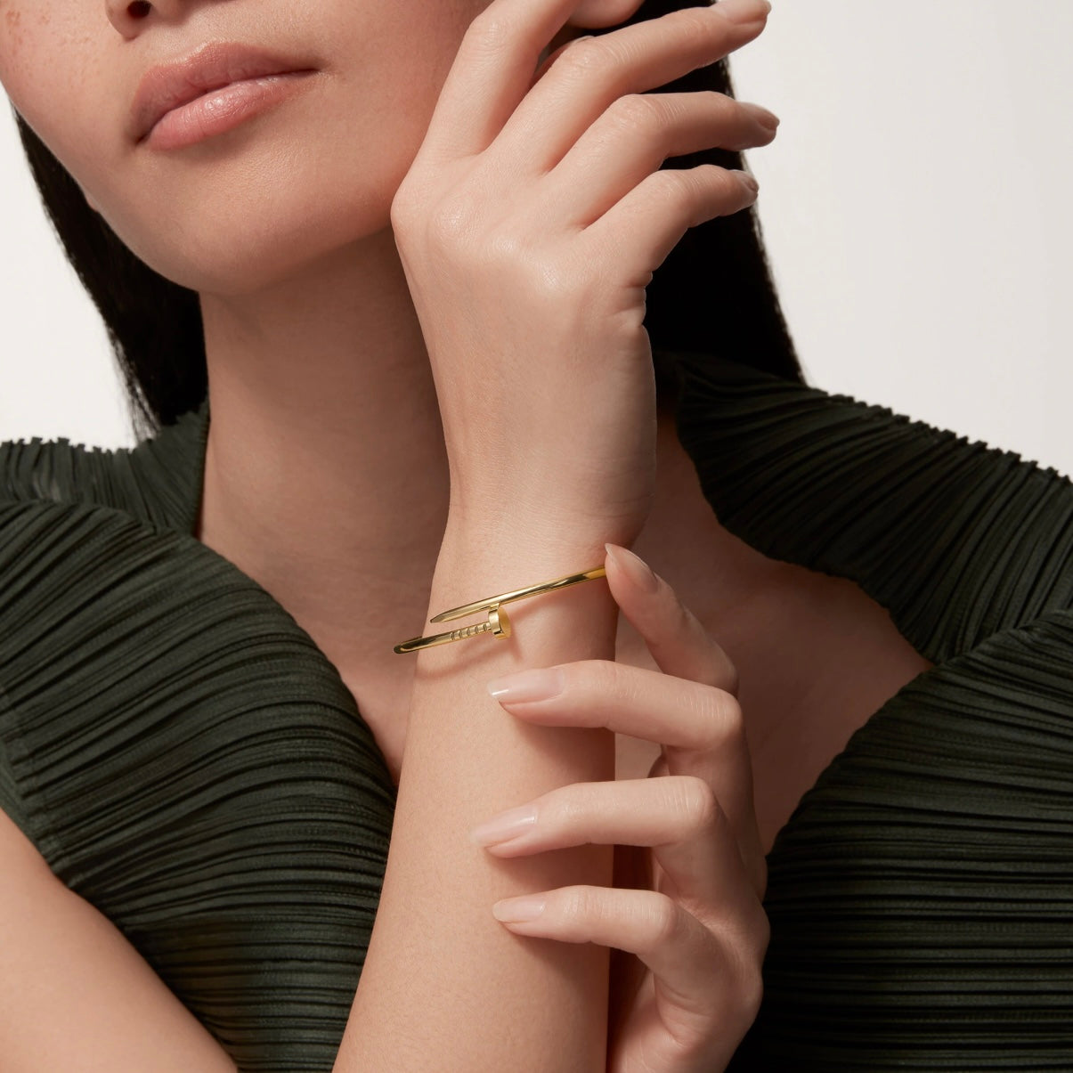 Bracelet clou doré