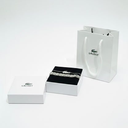 Lacostee couple