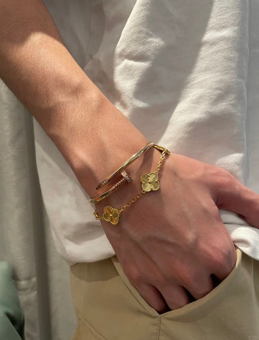 Duo clou &  v.cleef dore