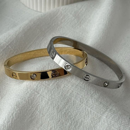 1 Bracelet cartier LOVE